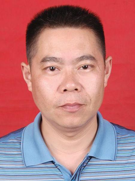 宋國武(湖北省赤壁市供銷合作社聯合社黨組書記、主任) 宋國武(湖北省赤壁市供銷合作社聯合社黨組書記、主任)