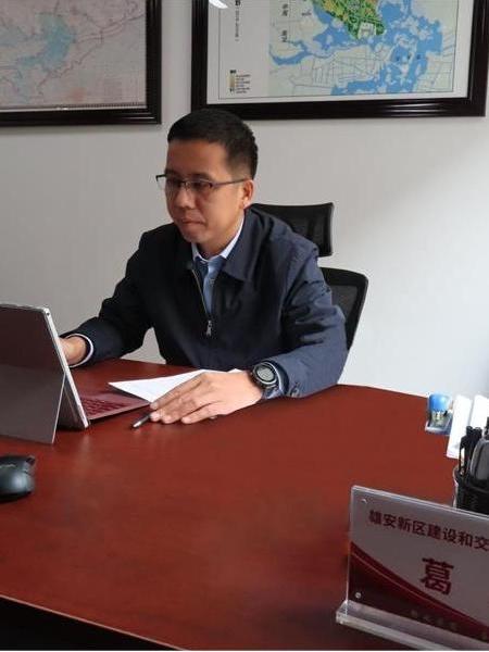 葛亮(河北雄安新區管理委員會建設和交通管理局原局長、雄安新區建設工程質量安全檢測服務中心原主任) 葛亮(河北雄安新區管理委員會建設和交通管理局原局長、雄安新區建設工程質量安全檢測服務中心原主任)