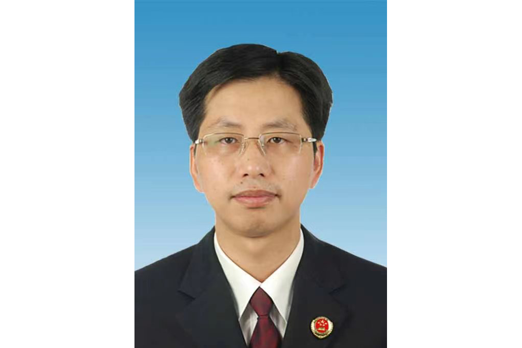 羅軍(江西省人民檢察院檢察委員會副廳級專職委員、第六檢察部主任) 羅軍(江西省人民檢察院檢察委員會副廳級專職委員、第六檢察部主任)