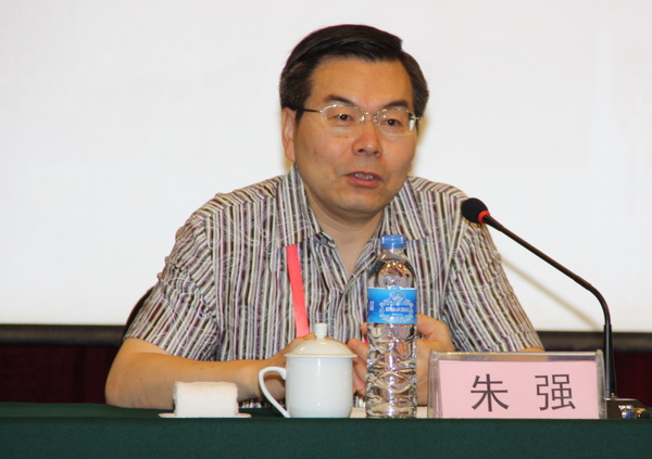 朱強(北京大學圖書館館長)