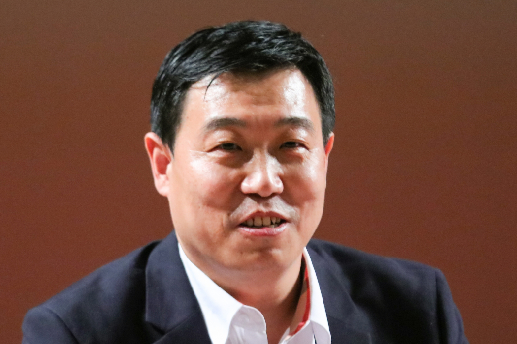 張亞峰(中央民族樂團黨委書記) 張亞峰(中央民族樂團黨委書記)