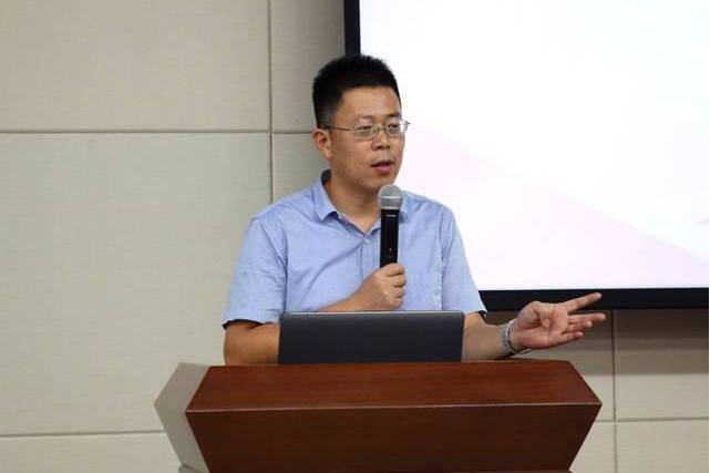 陳偉剛(河海大學國際教育學院直屬黨支部書記) 陳偉剛(河海大學國際教育學院直屬黨支部書記)