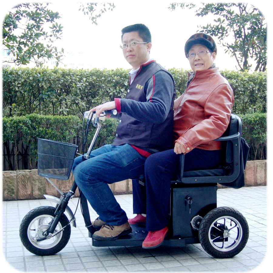 上海斯雨特老年代步車