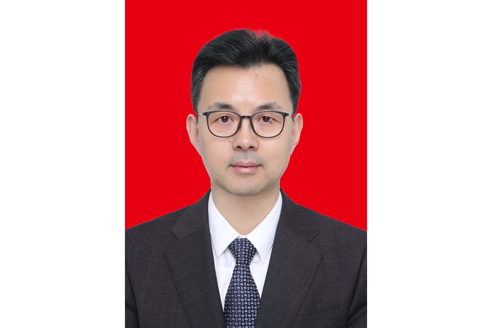 姜山(上海市松江區廣富林街道黨工委書記、人大工委主任) 姜山(上海市松江區廣富林街道黨工委書記、人大工委主任)