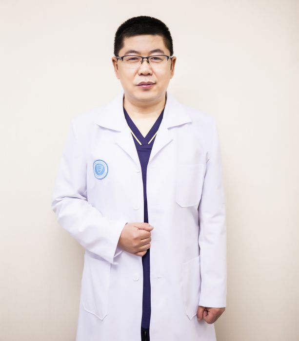 於立濤(美博口腔院長) 於立濤(美博口腔院長)