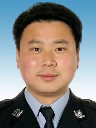 陳軍(安徽省六安市金寨縣政府副縣長，金寨縣公安局黨委書記、局長、督察長)