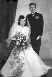 1947年元旦，錢穀融與楊霞華結婚