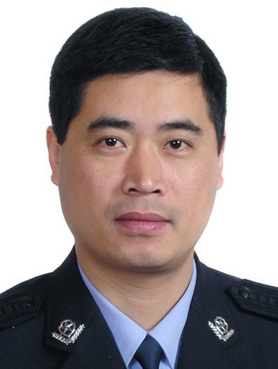 張偉文(浙江省衢州市開化縣公安局刑偵大隊三級高級警長) 張偉文(浙江省衢州市開化縣公安局刑偵大隊三級高級警長)