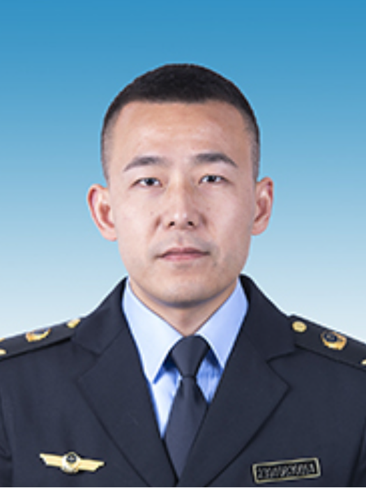 張明(四川省成都經開區（龍泉驛區）市場監管局黨組成員、副局長)