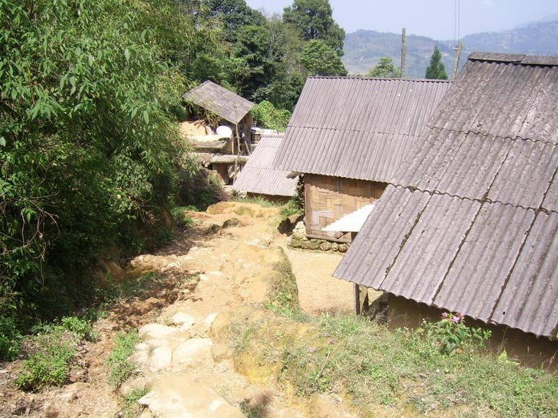 魯的馬村 魯的馬村