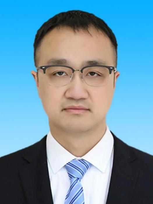朱峰(四川省雅安市滎經縣委常委、縣紀委書記) 朱峰(四川省雅安市滎經縣委常委、縣紀委書記)