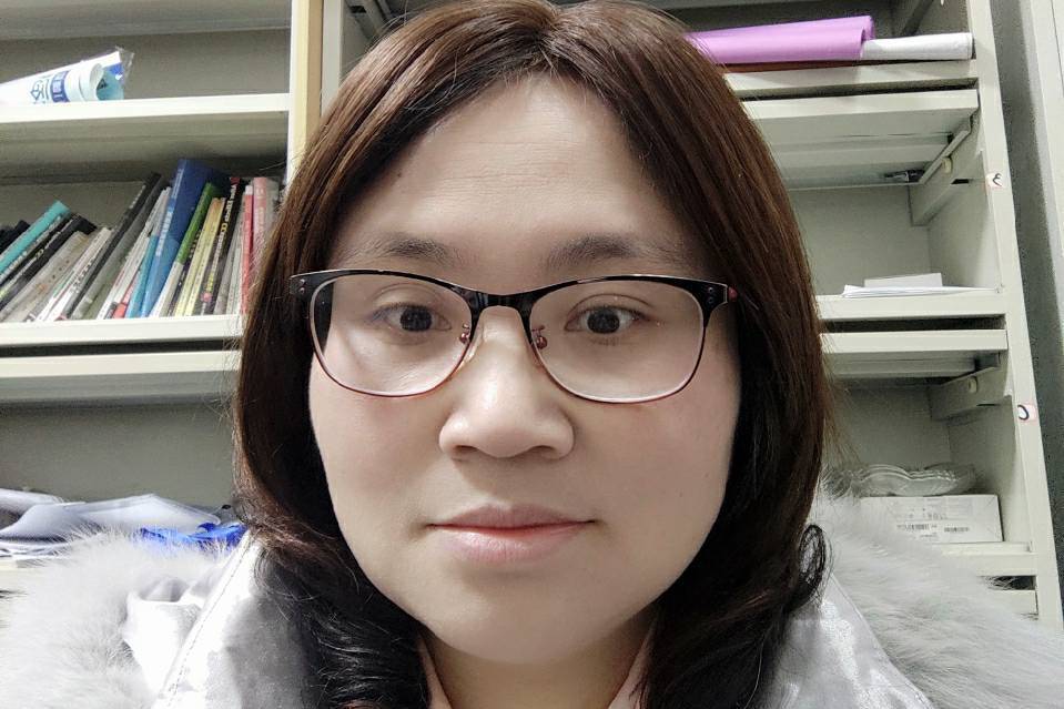 陳海燕(西華大學文學與新聞傳播學院教授) 陳海燕(西華大學文學與新聞傳播學院教授)
