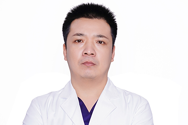 趙波(西安小艾熊醫療美容門診部醫生) 趙波(西安小艾熊醫療美容門診部醫生)