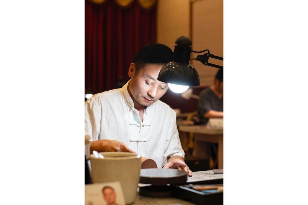 林成余 林成余