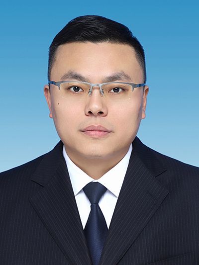 何繼雄(重慶市涪陵區龍潭鎮黨委副書記、鎮長) 何繼雄(重慶市涪陵區龍潭鎮黨委副書記、鎮長)