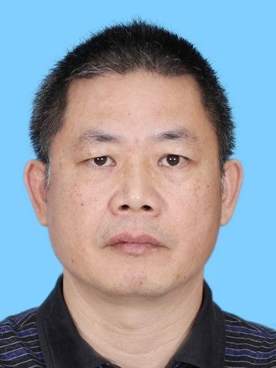 劉智強(廣東省梅州市梅江區教育局黨組成員、副局長) 劉智強(廣東省梅州市梅江區教育局黨組成員、副局長)