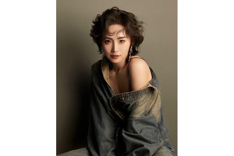 滕宇(中國東方演藝集團舞蹈中心副主任) 滕宇(中國東方演藝集團舞蹈中心副主任)