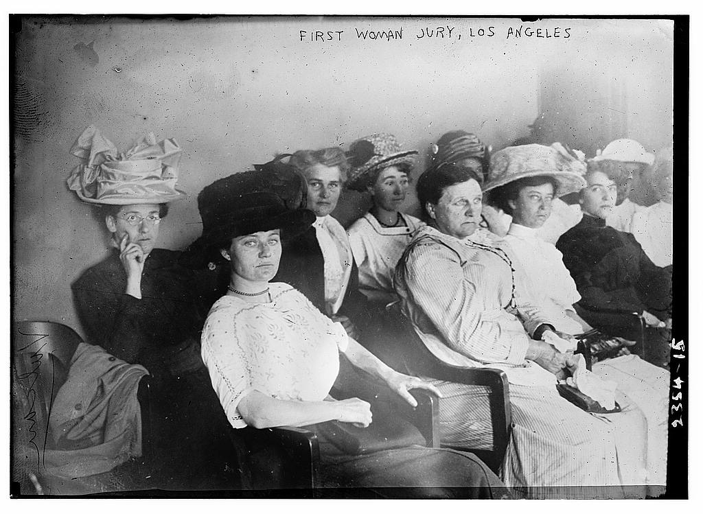 洛杉磯最早的女性陪審員（1911年）。