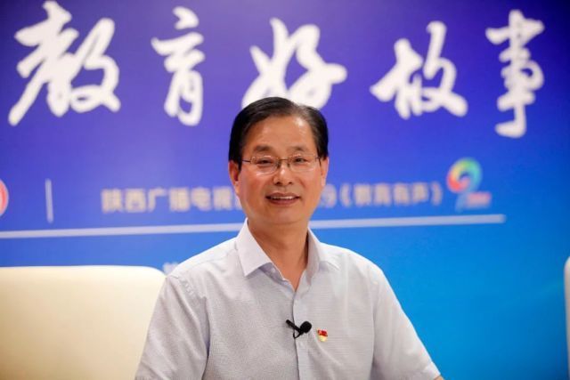 王坤(陝西省西安市第六中學教師) 王坤(陝西省西安市第六中學教師)