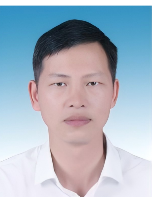 江偉(江西省贛州市于都縣羅坳鎮黨委委員、紀委書記) 江偉(江西省贛州市于都縣羅坳鎮黨委委員、紀委書記)