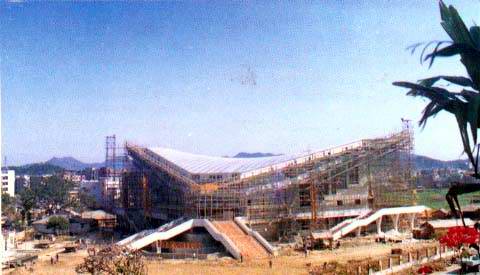 興建中的潮州體育館，1991年