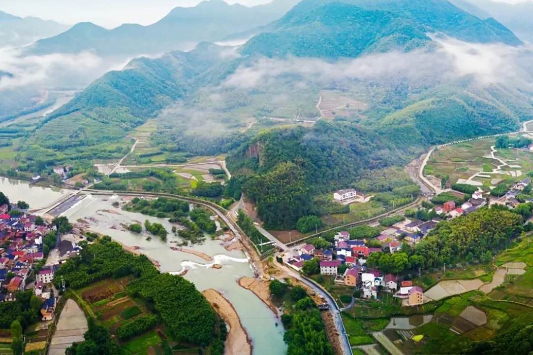 石龍村(浙江省杭州市富陽區湖源鄉下轄行政村) 石龍村(浙江省杭州市富陽區湖源鄉下轄行政村)