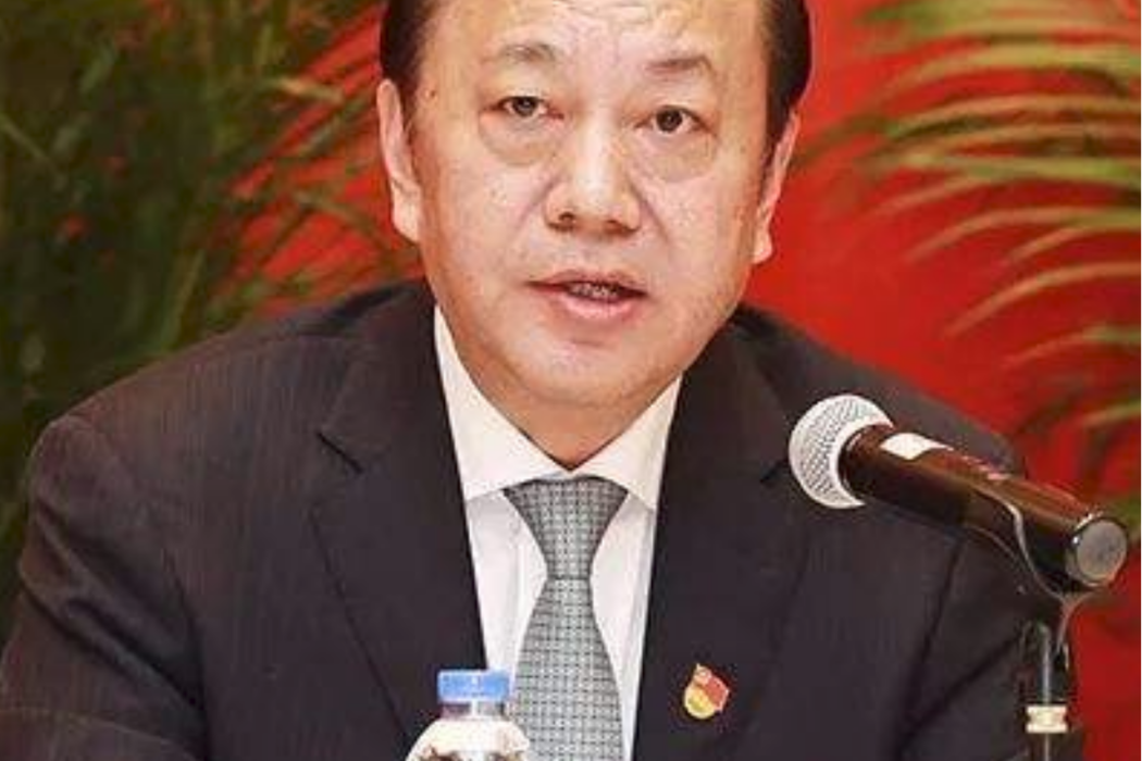 校榮春 校榮春