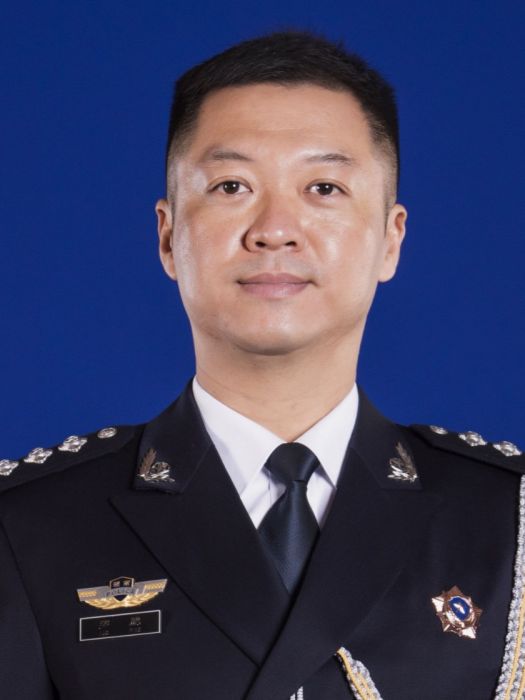 羅鵬(湖南省常寧市人民政府黨組成員、副市長、市公安局黨委書記、局長) 羅鵬(湖南省常寧市人民政府黨組成員、副市長、市公安局黨委書記、局長)