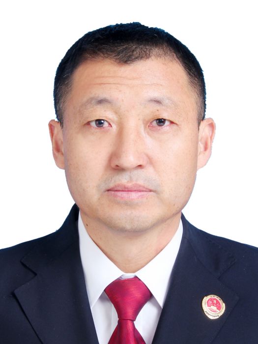 劉向前(內蒙古自治區赤峰市巴林右旗人民檢察院黨組書記、檢察長) 劉向前(內蒙古自治區赤峰市巴林右旗人民檢察院黨組書記、檢察長)