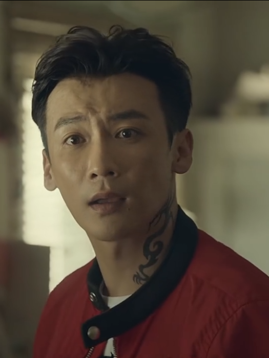 龍志飛(電影《追龍2》中的角色) 龍志飛(電影《追龍2》中的角色)