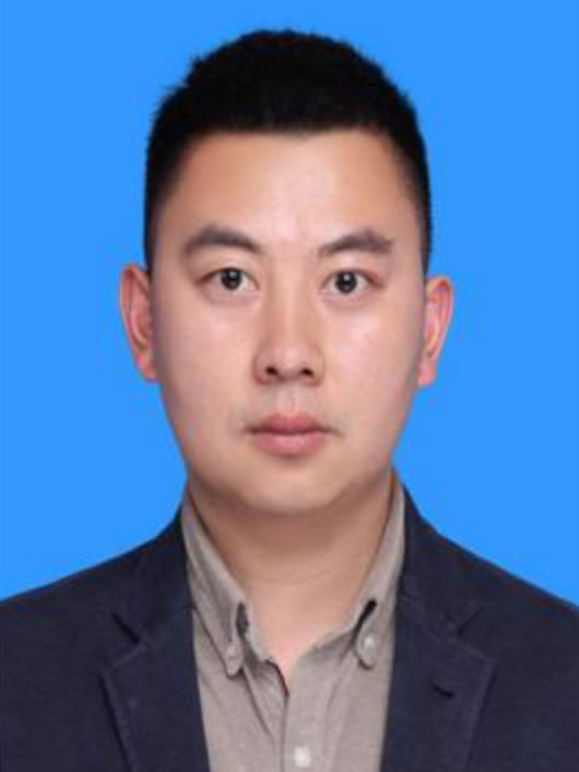 謝鵬(四川省成都市青白江區信訪局副局長) 謝鵬(四川省成都市青白江區信訪局副局長)