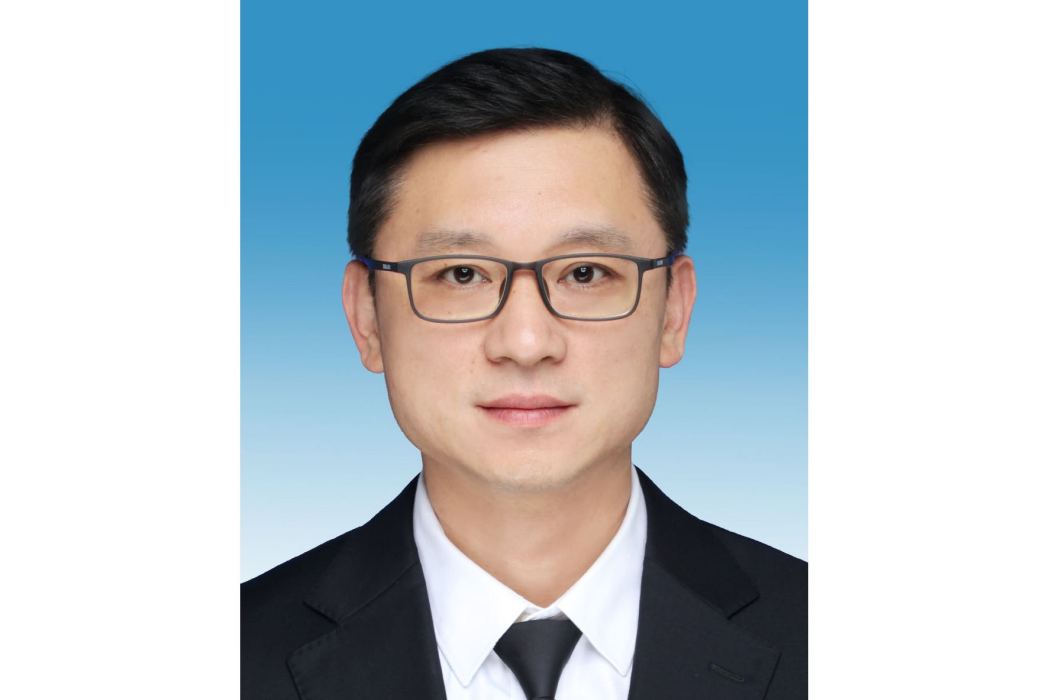 吳峰(湖南省市場監督管理局黨組成員、副局長) 吳峰(湖南省市場監督管理局黨組成員、副局長)