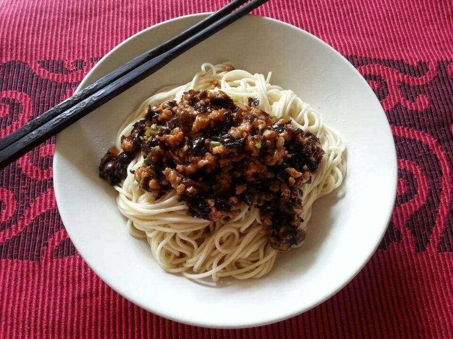 肉燥乾拌麵 肉燥乾拌麵