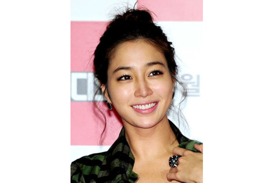 Min-jung Lee Min-jung Lee