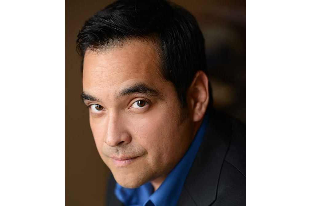 Dominic Flores Dominic Flores