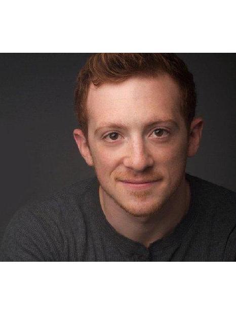 伊桑·斯萊特(Ethan Slater) 伊桑·斯萊特(Ethan Slater)