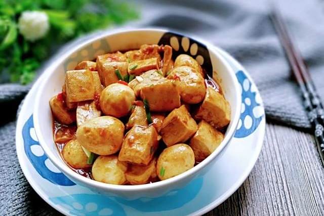 鵪鶉豆腐