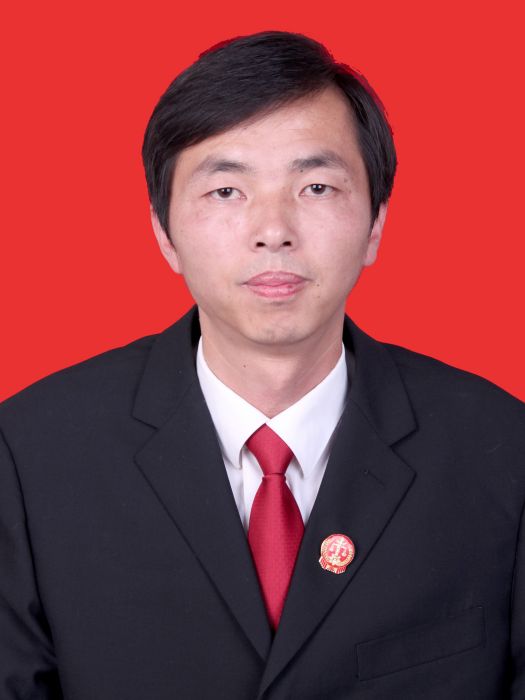 李龍(雲南省宣威市人民法院黨組成員、執行局局長) 李龍(雲南省宣威市人民法院黨組成員、執行局局長)