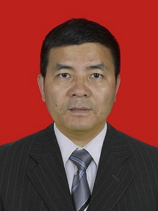 楊忠明(雲南省德宏傣族景頗族自治州農墾局副局長、黨組成員) 楊忠明(雲南省德宏傣族景頗族自治州農墾局副局長、黨組成員)