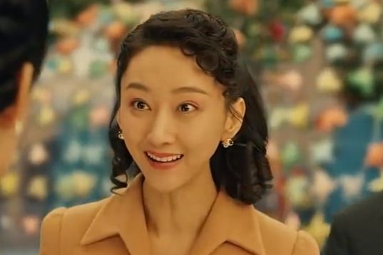 尹靈芝(年代劇《珠江人家》中的角色) 尹靈芝(年代劇《珠江人家》中的角色)