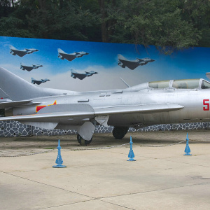 米格-19戰鬥機(米格-19) 米格-19戰鬥機(米格-19)