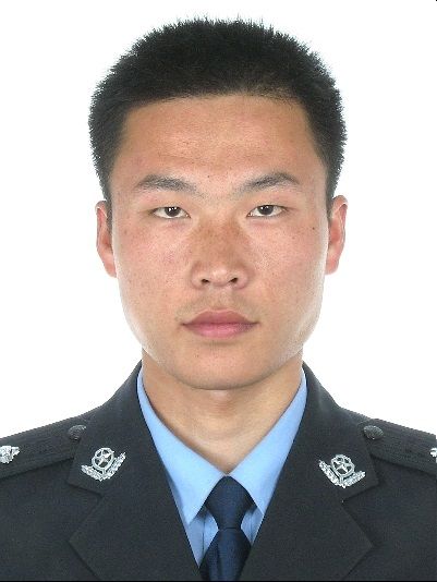 陳浩(銀川市公安局特警支隊防暴處突一大隊副大隊) 陳浩(銀川市公安局特警支隊防暴處突一大隊副大隊)