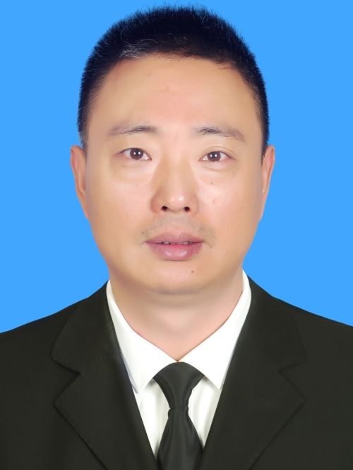 王建文(浙江省溫州市文成縣文廣新局黨組成員) 王建文(浙江省溫州市文成縣文廣新局黨組成員)
