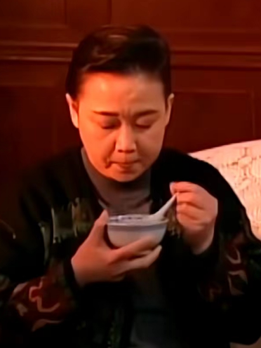 陳愛玉(時裝電視劇《廉政行動組》中的角色) 陳愛玉(時裝電視劇《廉政行動組》中的角色)
