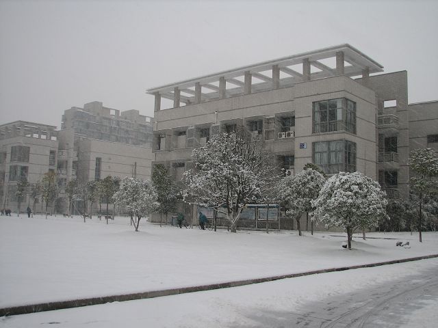 學校雪景（2）
