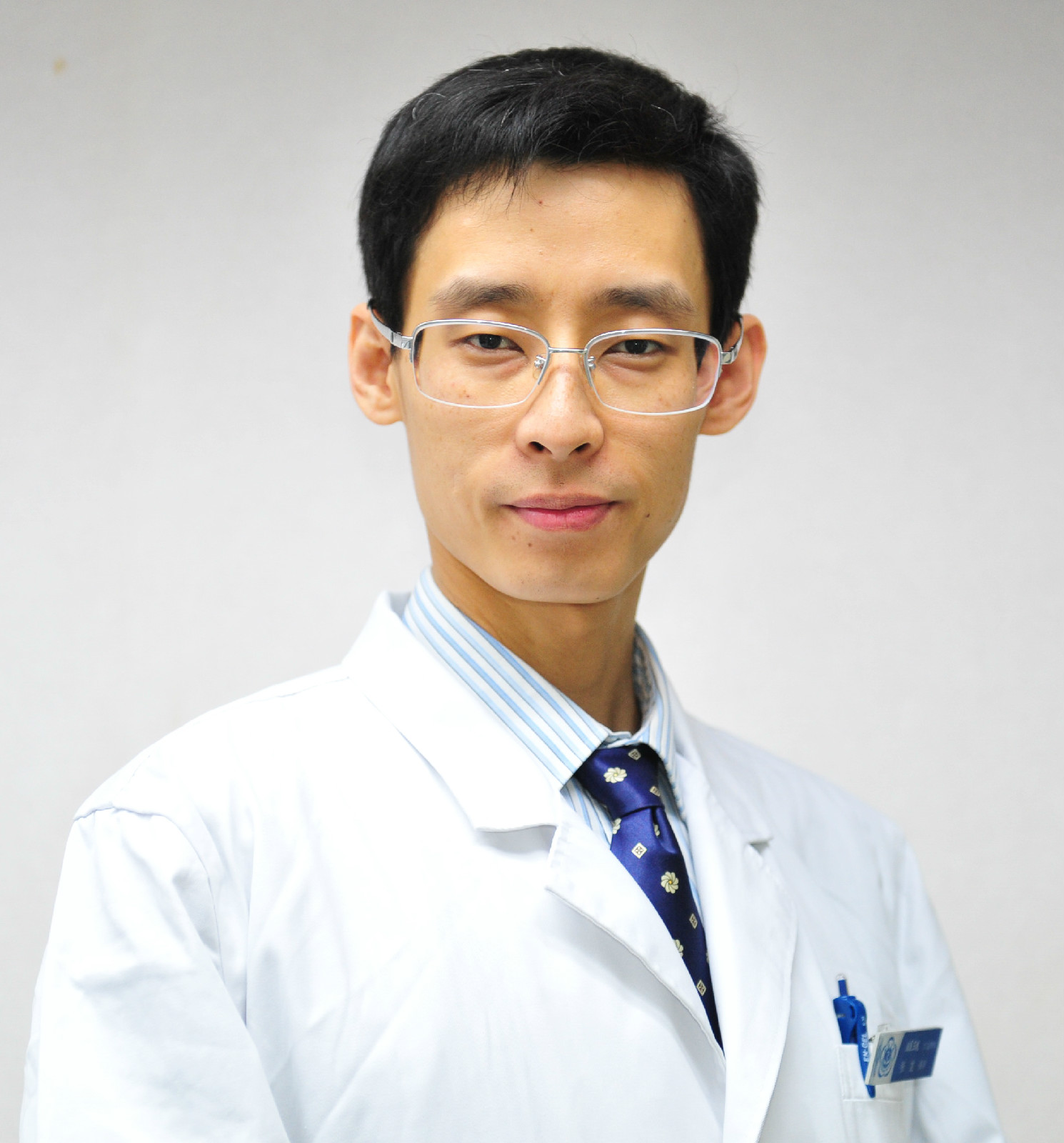 張龍(北京大學第三醫院介入血管外科副主任醫師)