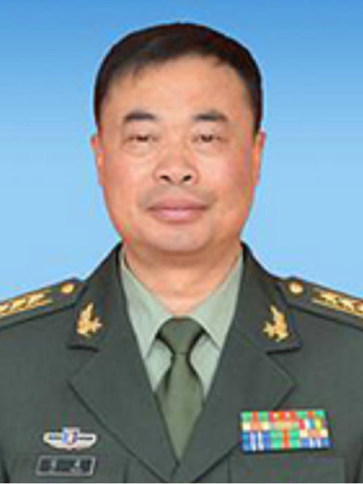 雷勇(湖北省荊門軍分區大校、政委、黨委書記) 雷勇(湖北省荊門軍分區大校、政委、黨委書記)