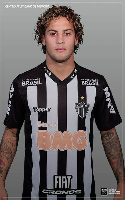 古加(1998年出生的巴西足球運動員)