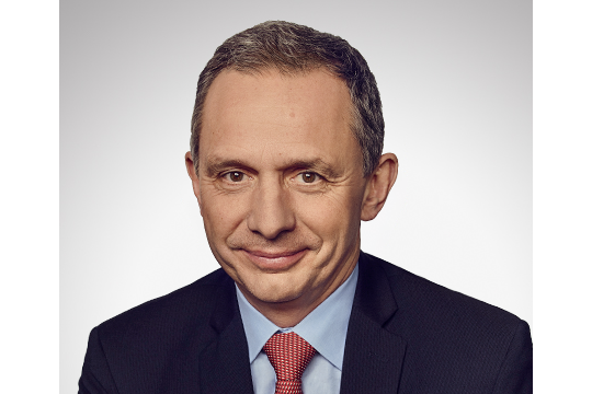 Enrique Lores Enrique Lores