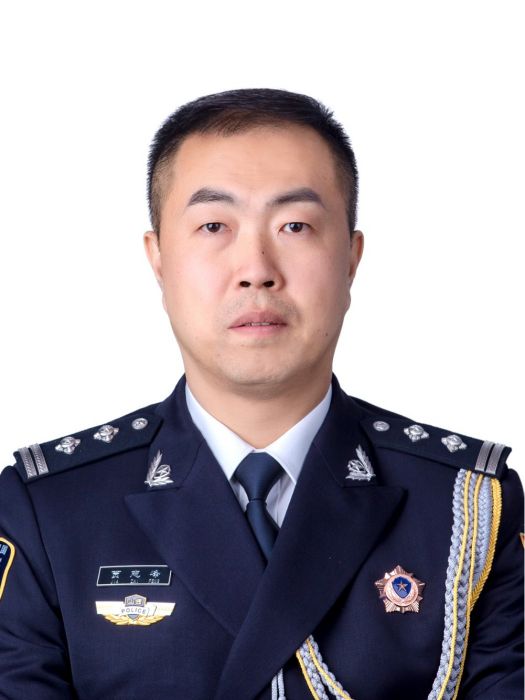 賈志峰(山西省晉中市公安局太谷分局黨委委員) 賈志峰(山西省晉中市公安局太谷分局黨委委員)
